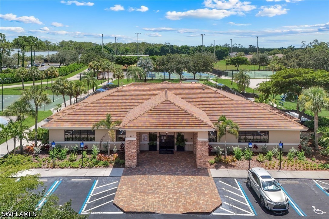 2 Bed Condominium for Sale in Stoneybrook, photo 32