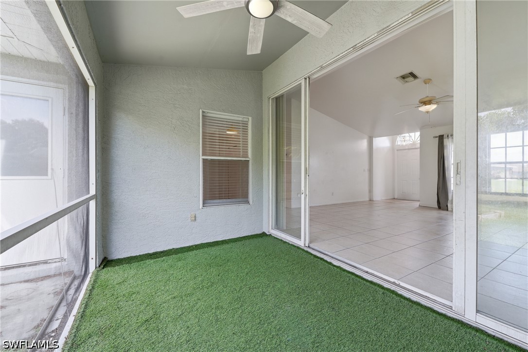 3 Bed SingleFamilyResidence for Sale in Cape Coral, photo 32
