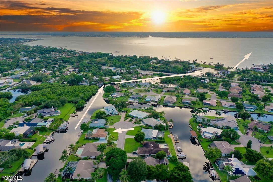 4 Bed Waterfront Home for Sale in Fort Myers, photo 32