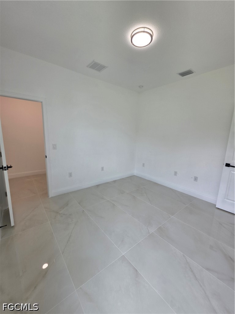 3 Bed SingleFamilyResidence for Sale in Lehigh Acres, photo 32