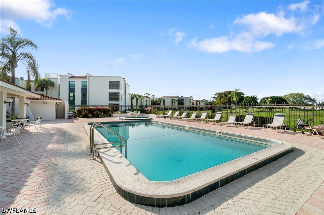 2 Bed Condominium for Sale in Lakewood, photo 32