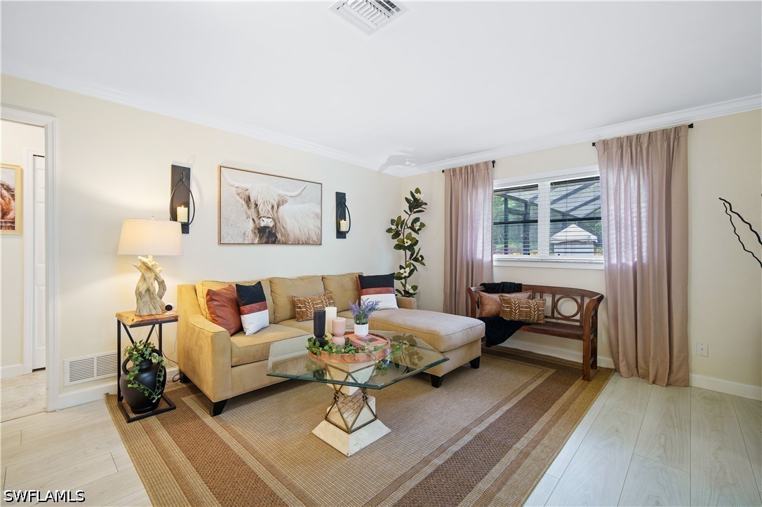3 Bed SingleFamilyResidence for Sale in Naples, photo 32