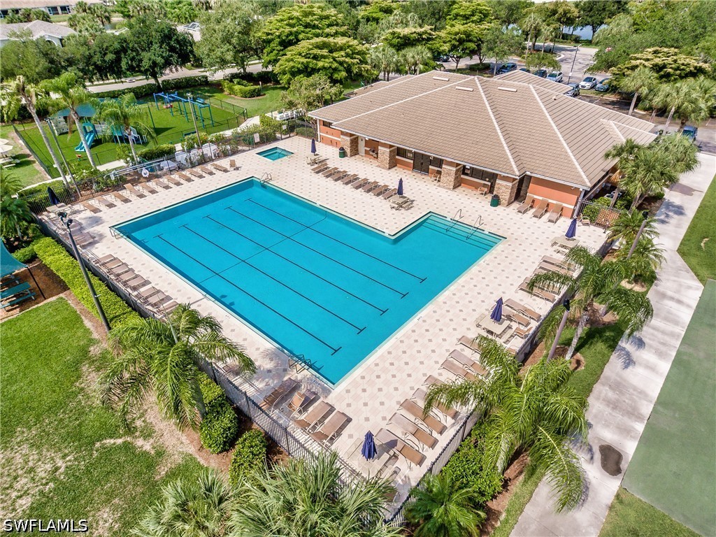 3 Bed Pool Home for Sale in Stoneybrook, photo 32