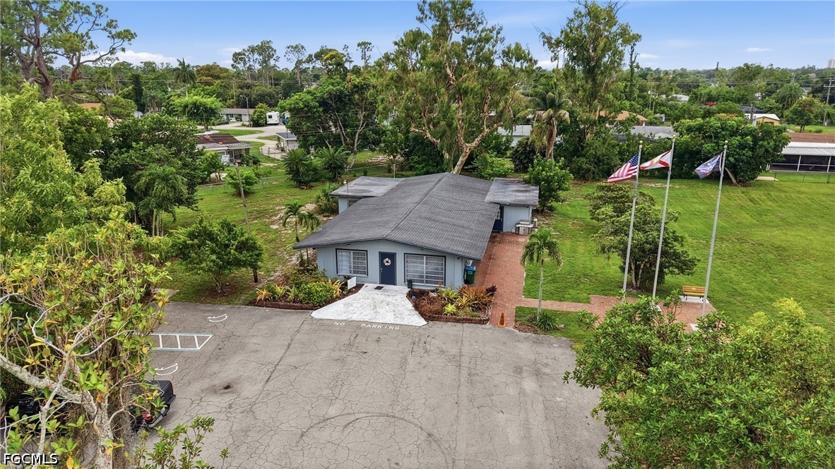 3 Bed SingleFamilyResidence for Sale in Fort Myers, photo 32