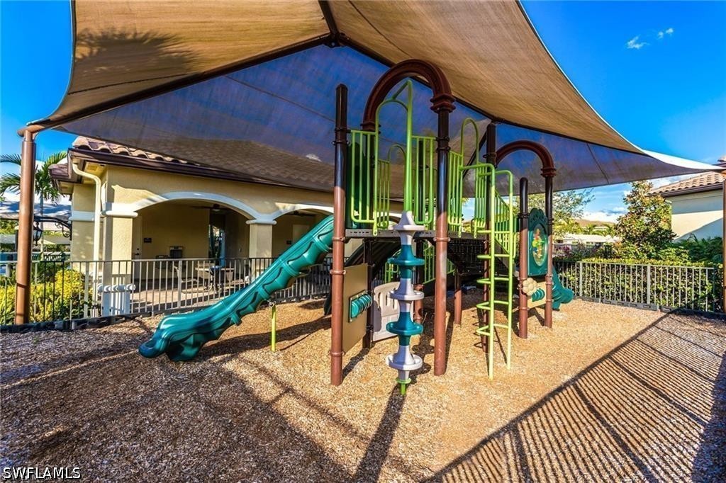 3 Bed Attached for Sale in Marbella Isles, photo 32