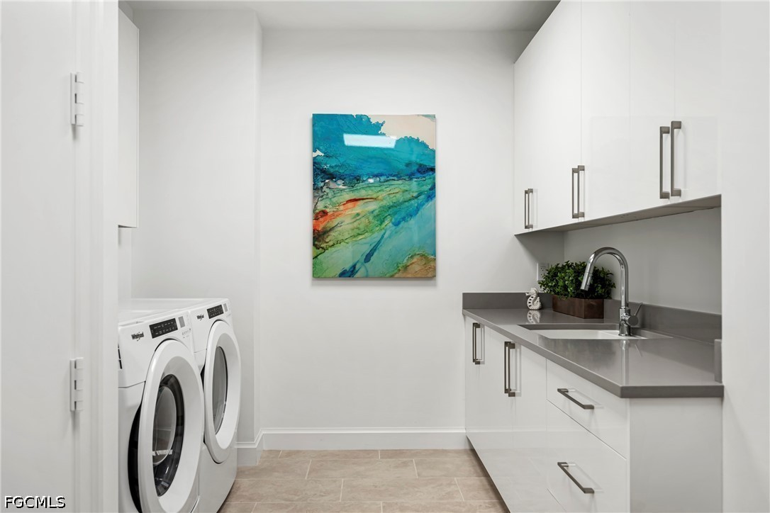 3 Bed Condominium for Sale in Naples, photo 32