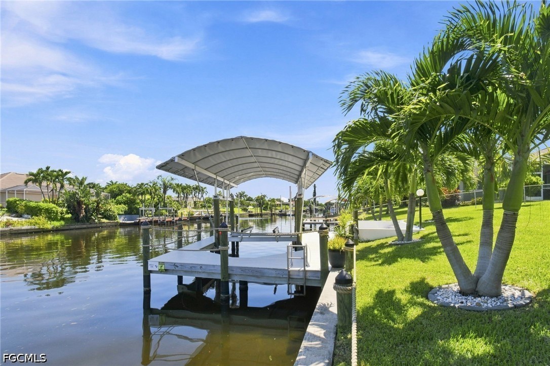 3 Bed Pool Home for Sale in Cape Coral, photo 32