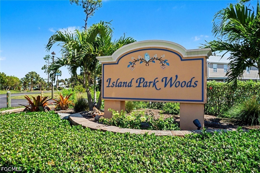 2 Bed Waterfront Home for Sale in Fort Myers, photo 32