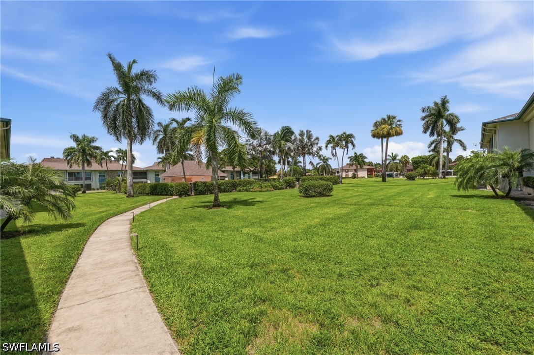 2 Bed Condominium for Sale in Naples, photo 32