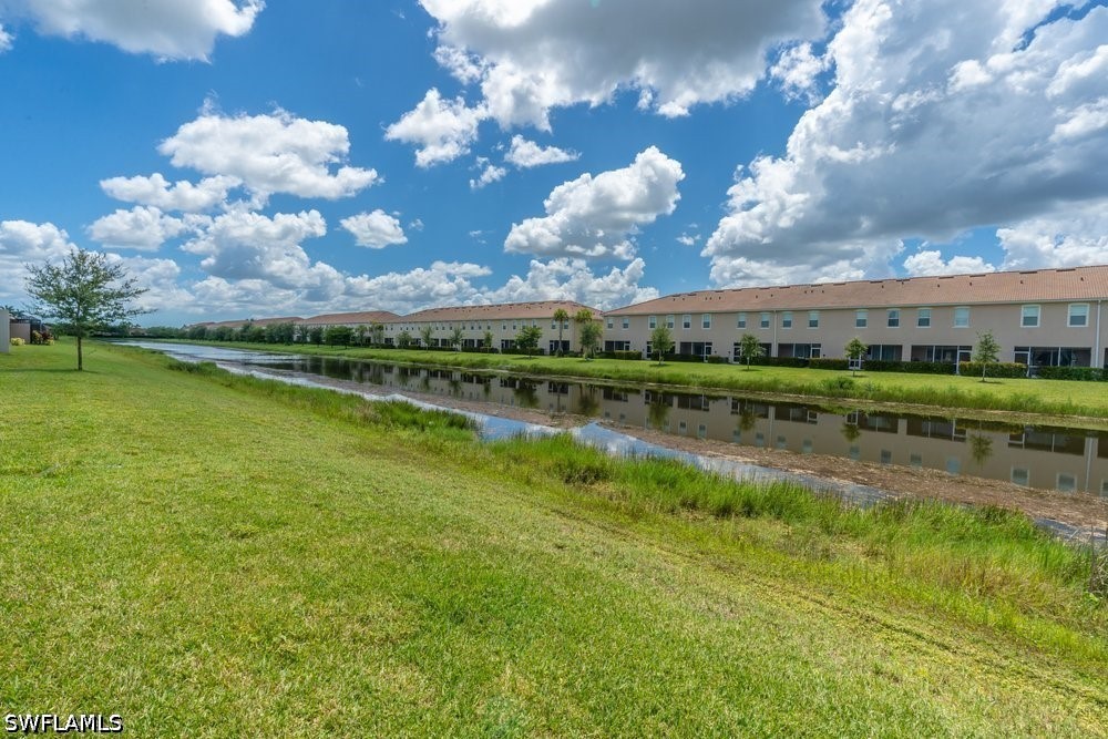 2 Bed Waterfront Home for Sale in Naples, photo 32
