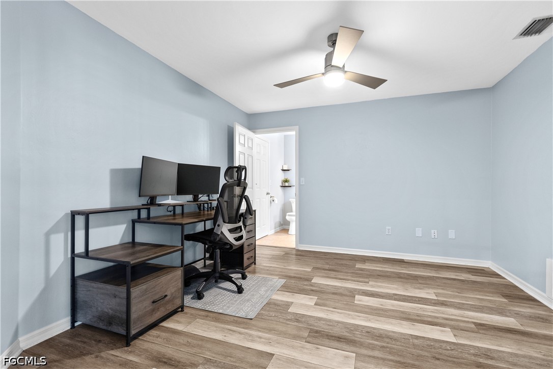 3 Bed SingleFamilyResidence for Sale in Cape Coral, photo 32
