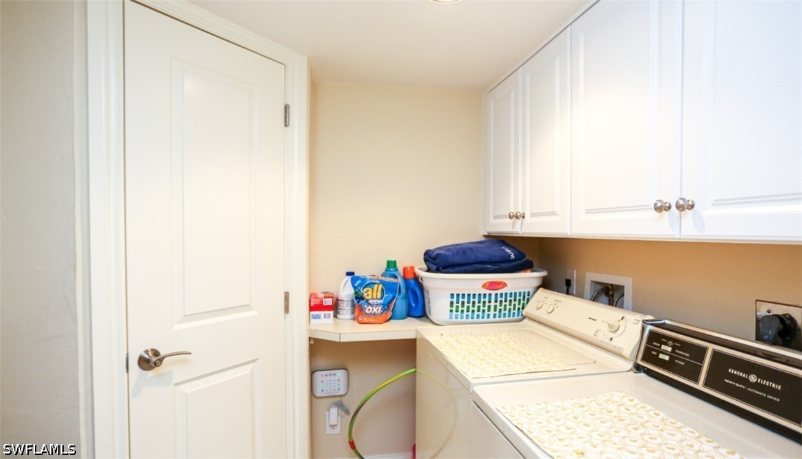 2 Bed Waterfront Home for Sale in Park Shore, photo 32