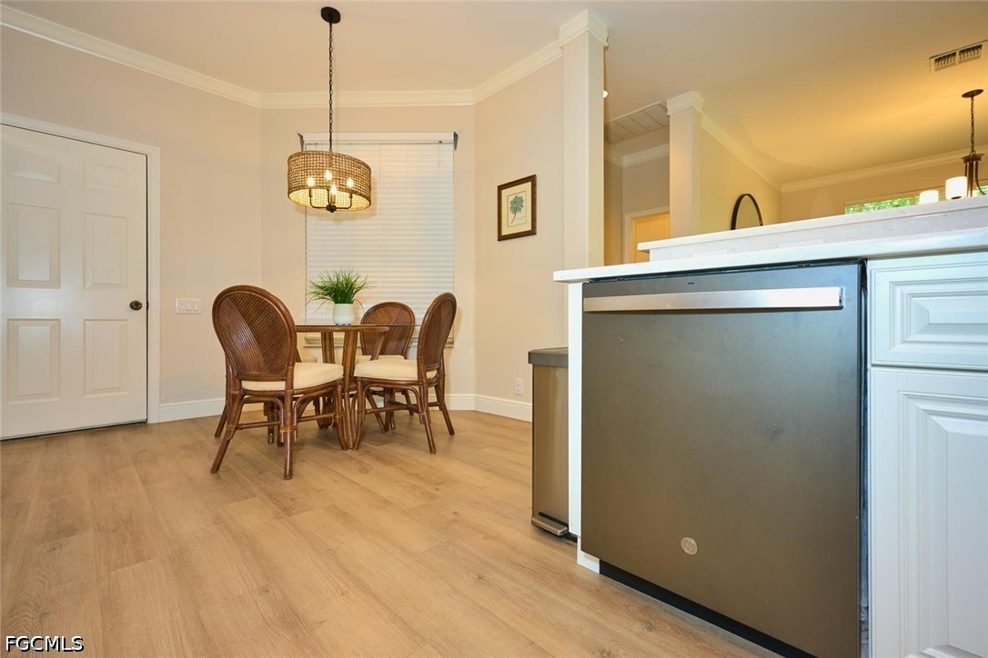 2 Bed Waterfront Home for Sale in Fort Myers, photo 32