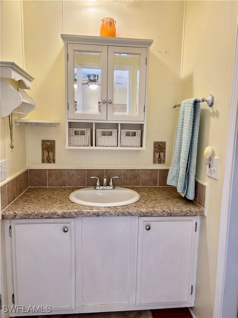 2 Bed ManufacturedHome for Sale in North Fort Myers, FL — photo 33