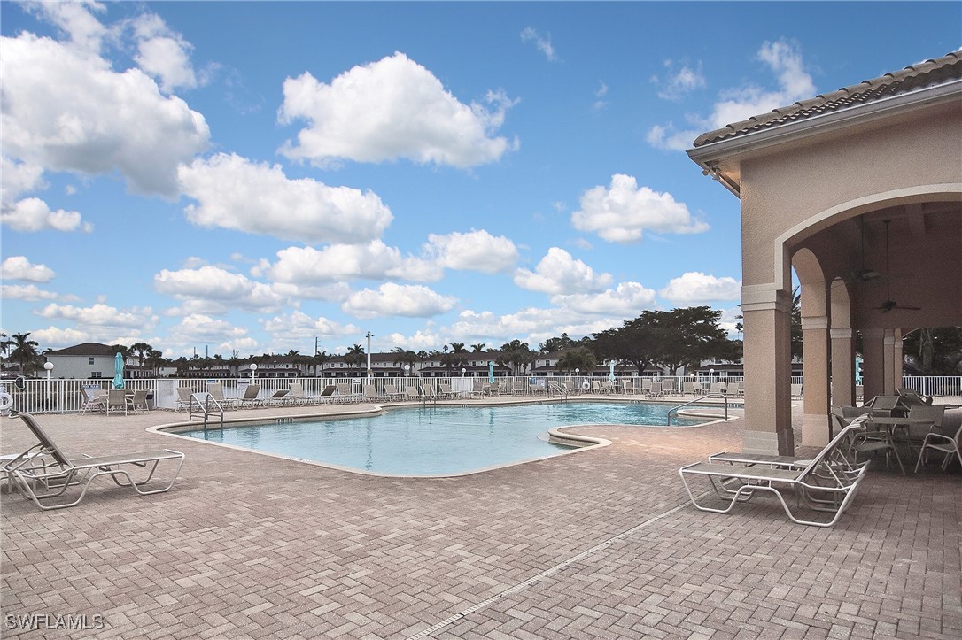 2 Bed Townhouse for Sale in Olympia Pointe, FL, $174,900 — photo 33