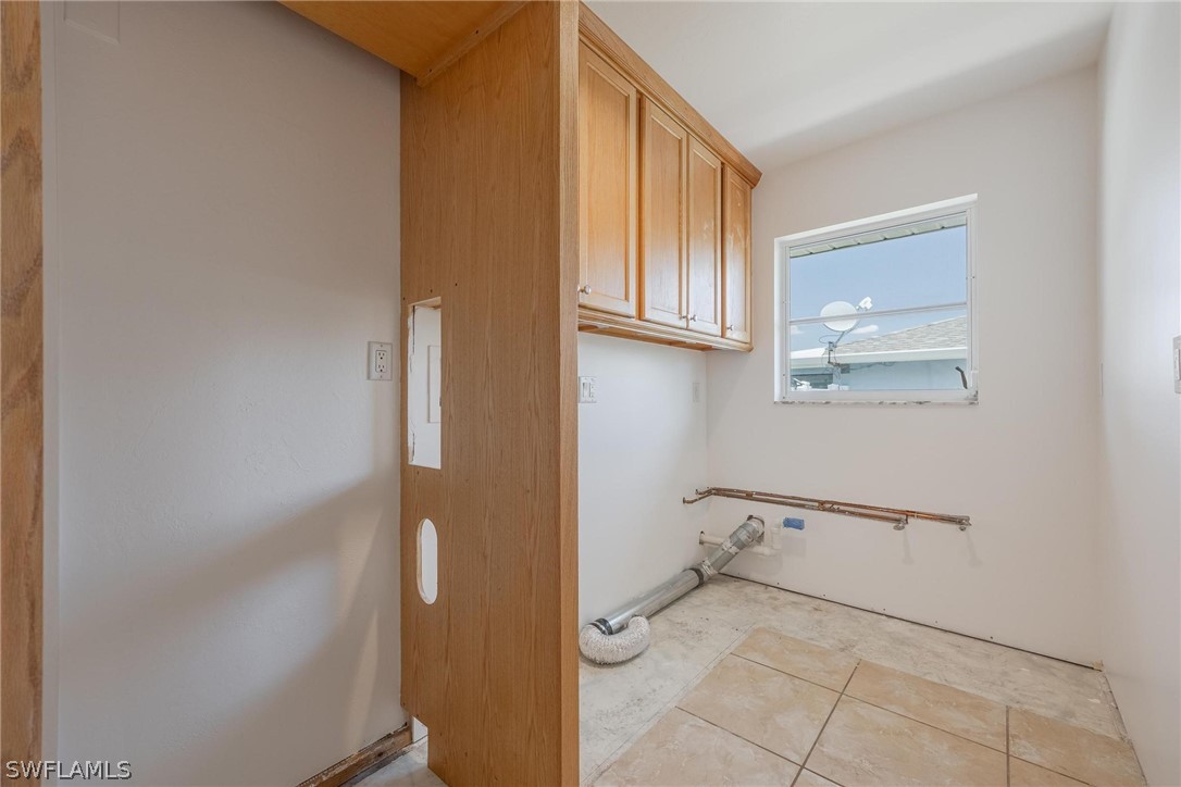 3 Bed Waterfront Home for Sale in Fort Myers, FL — photo 33