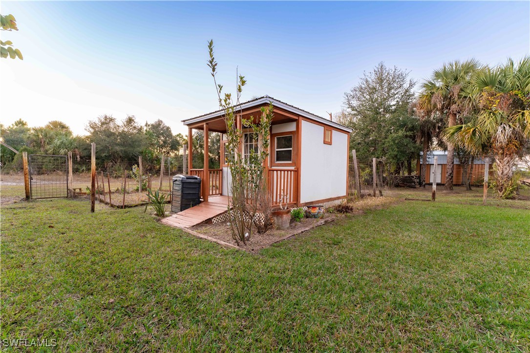 3 Bed SingleFamilyResidence for Sale in Port Labelle, FL — photo 33