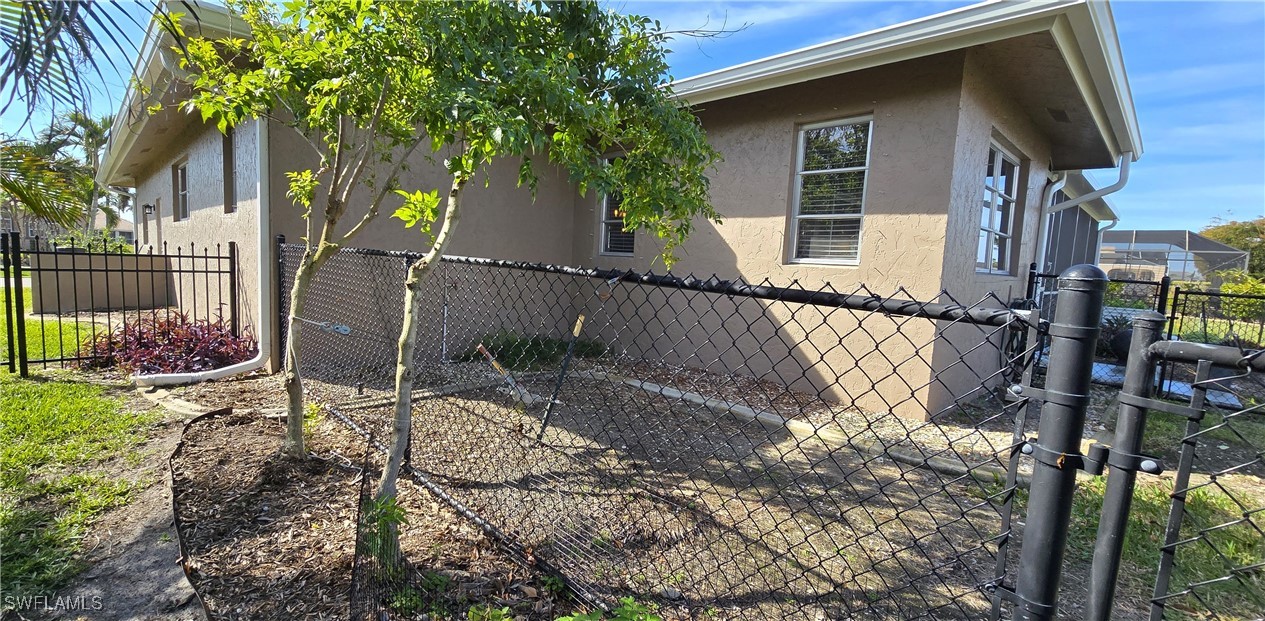 2 Bed Waterfront Home for Sale in Punta Gorda, photo 33