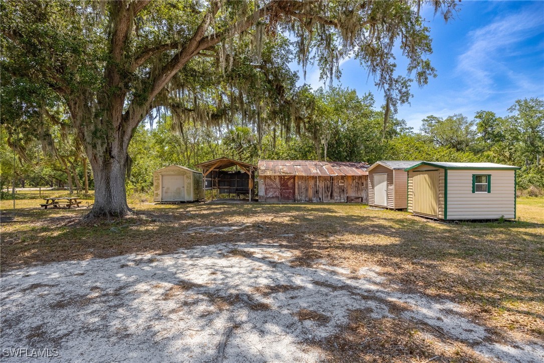3 Bed SingleFamilyResidence for Sale in North Fort Myers, photo 33