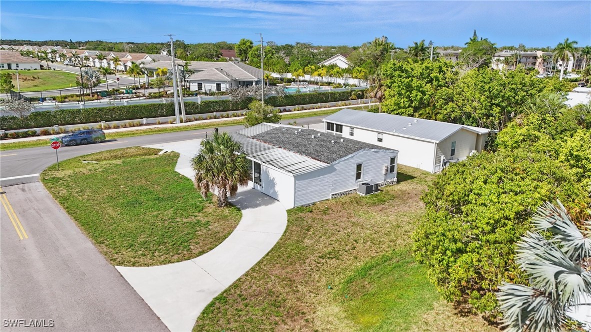 2 Bed ManufacturedHome for Sale in Naples, FL, $199,000 — photo 33