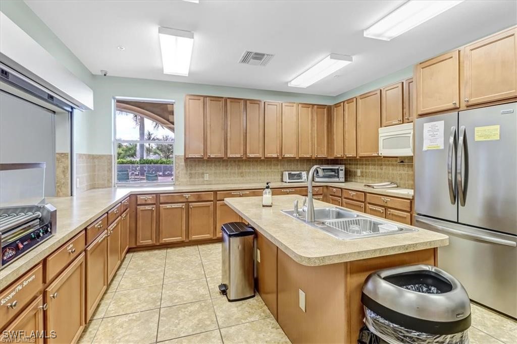 3 Bed Townhouse for Sale in Naples, FL, $350,000 — photo 33
