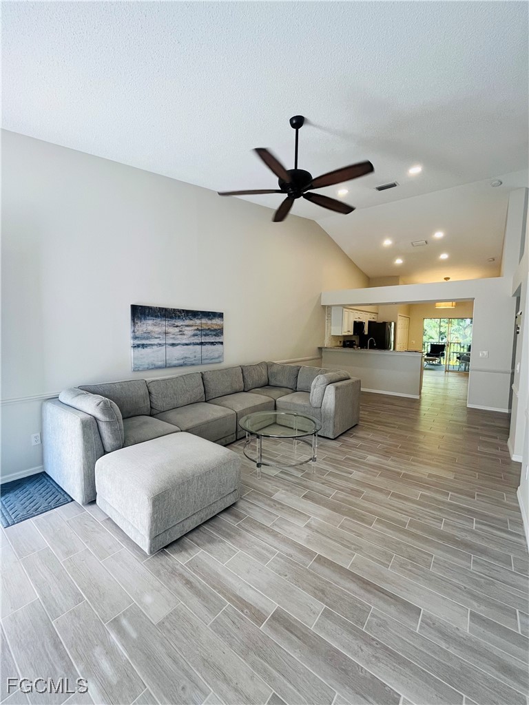 2 Bed Condominium for Sale in Bermuda Isles, photo 33
