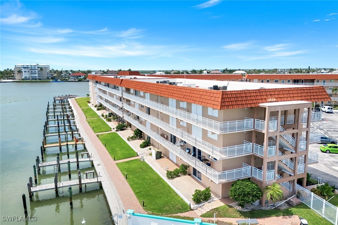 2 Bed Waterfront Home for Sale in Marco Island, photo 33