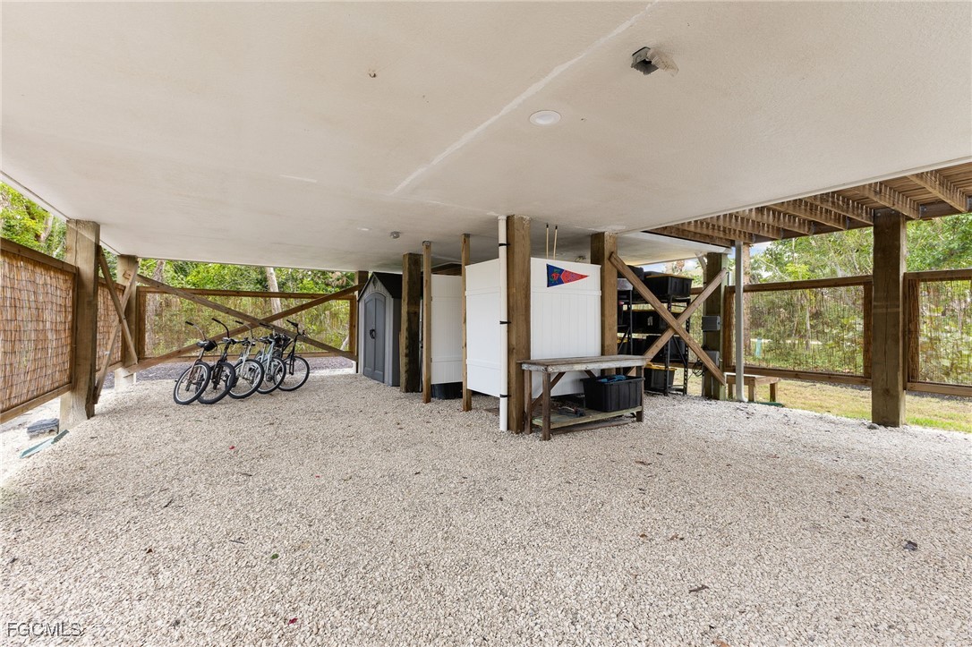4 Bed SingleFamilyResidence for Sale in Los Colony, FL — photo 33