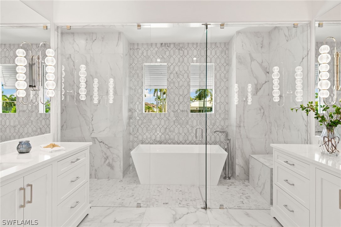 6 Bed Pool Home for Sale in Marco Island, photo 33