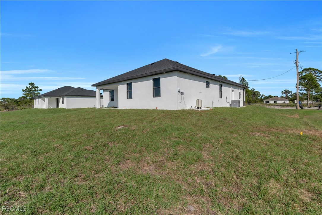 3 Bed SingleFamilyResidence for Sale in Lehigh Acres, photo 33