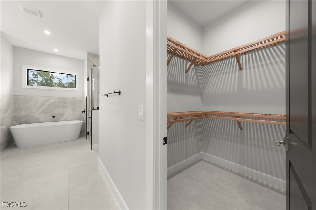 4 Bed SingleFamilyResidence for Sale in Naples, photo 33