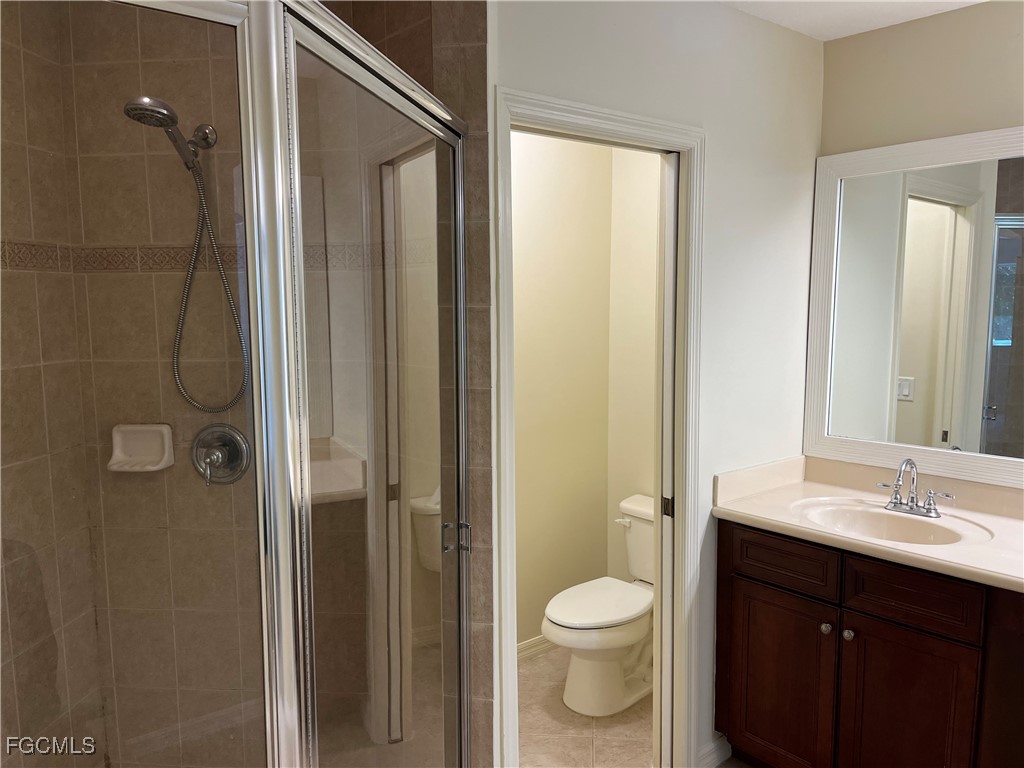 4 Bed Townhouse for Sale in Colonnade At Forum, FL, $285,000 — photo 33