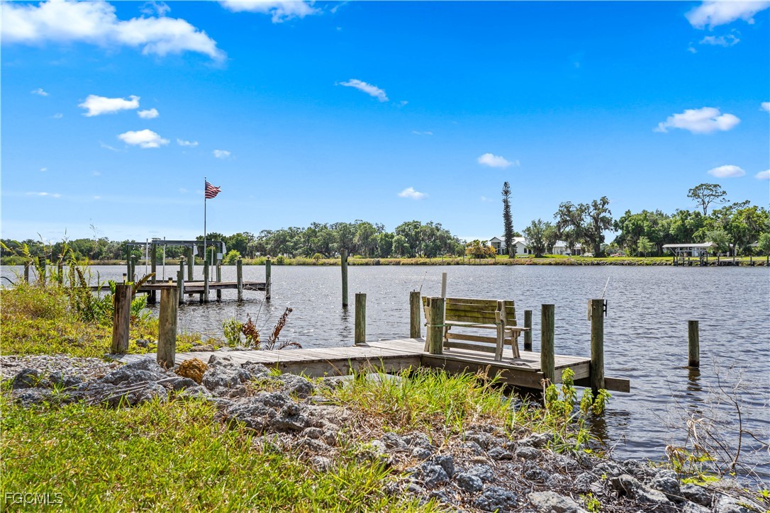 2 Bed Waterfront Home for Sale in Alva, FL, $300,000 — photo 33