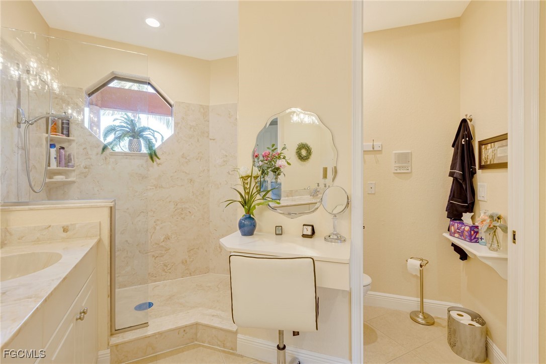 3 Bed Waterfront Home for Sale in Fort Myers, photo 33