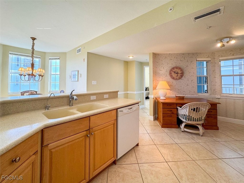 2 Bed Waterfront Home for Sale in Captains Bay South, FL — photo 33