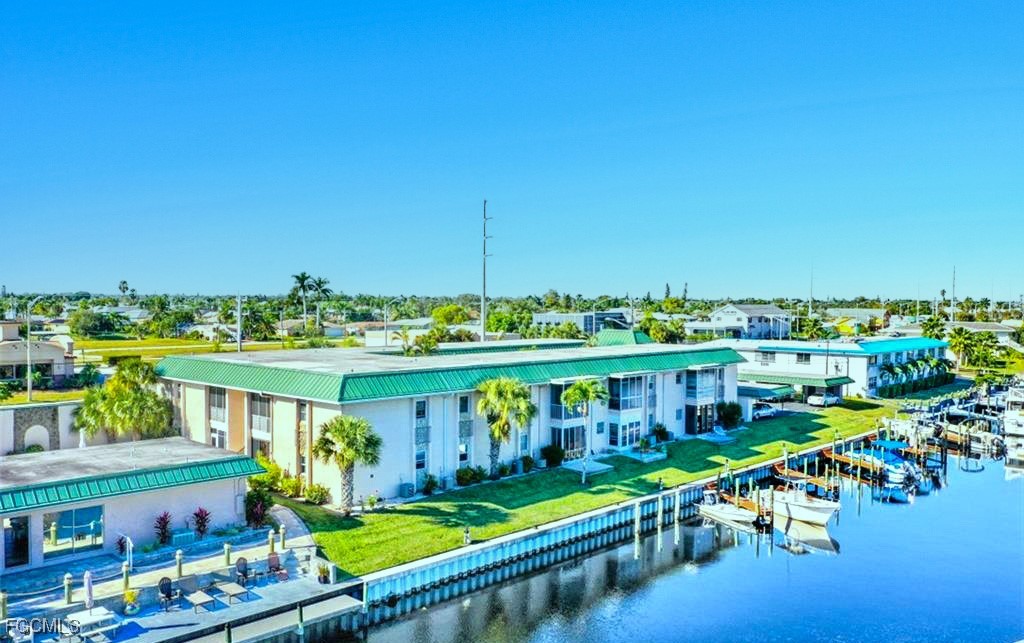 2 Bed Waterfront Home for Sale in Mark I, photo 33
