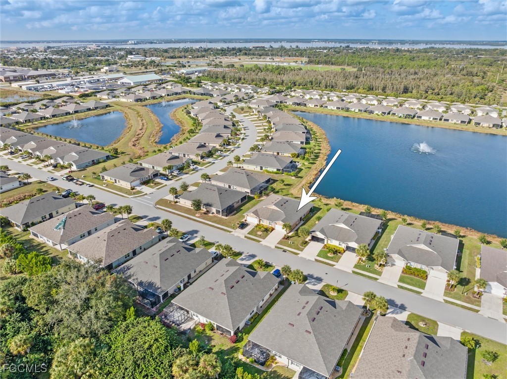 2 Bed Waterfront Home for Sale in Waterford, FL, $308,000 — photo 33