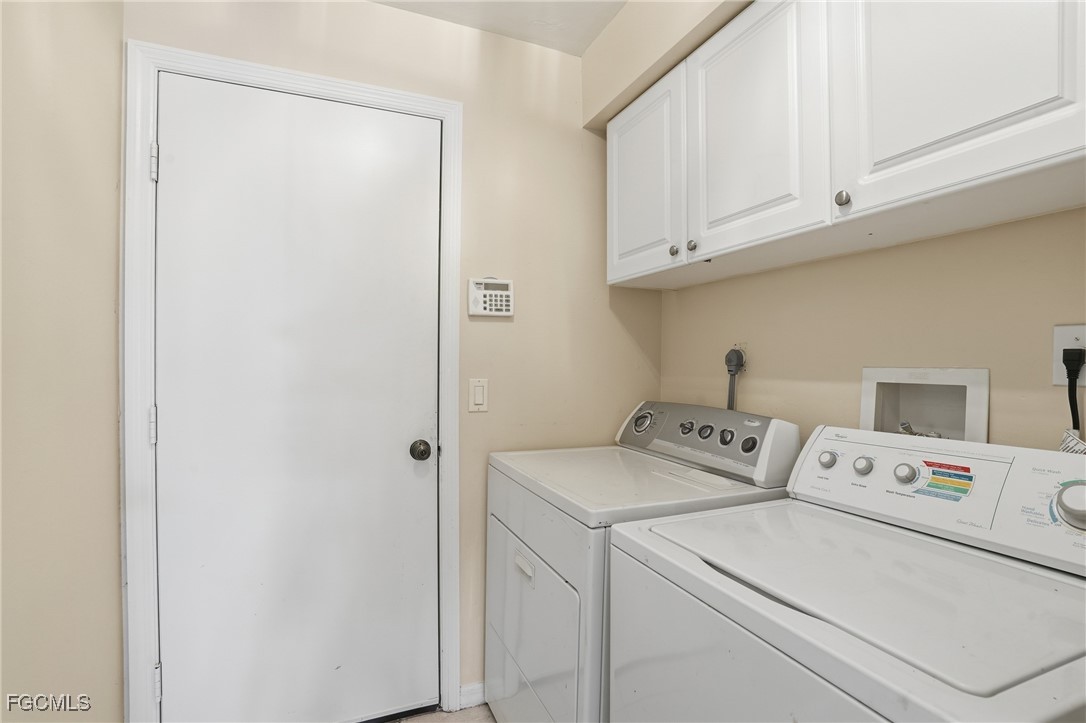 3 Bed Pool Home for Sale in Cape Coral, photo 33
