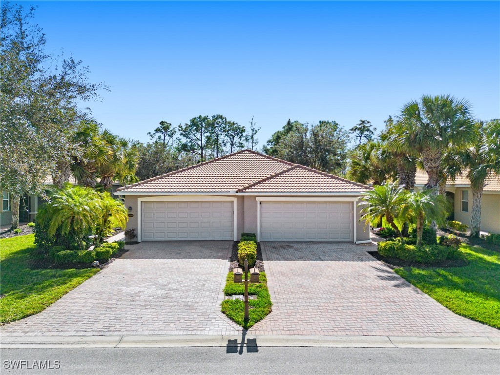 2 Bed Attached for Sale in Bella Terra, FL — photo 33