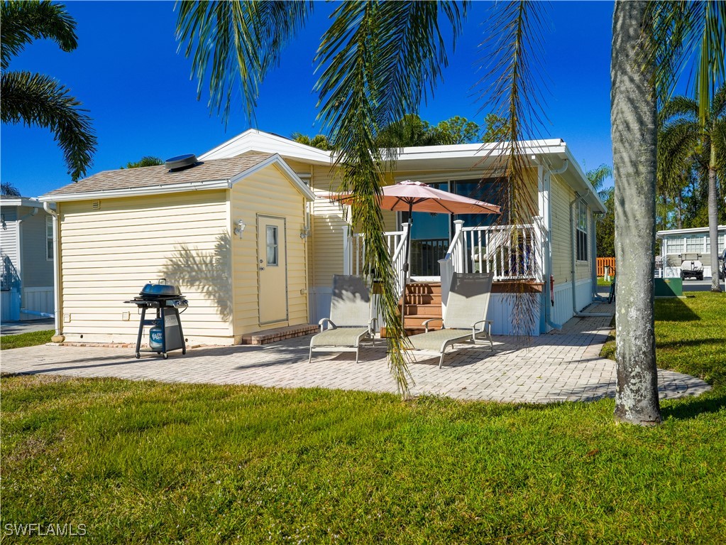 1 Bed Waterfront Home for Sale in Naples, photo 33