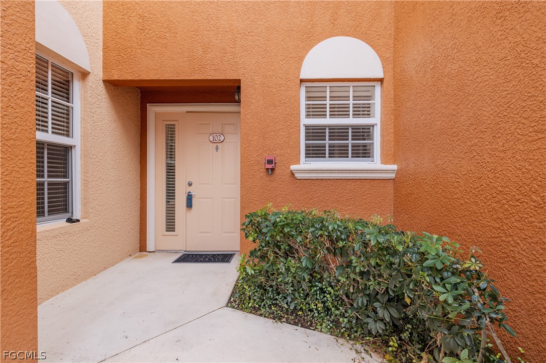 2 Bed Waterfront Home for Sale in Fort Myers, photo 33
