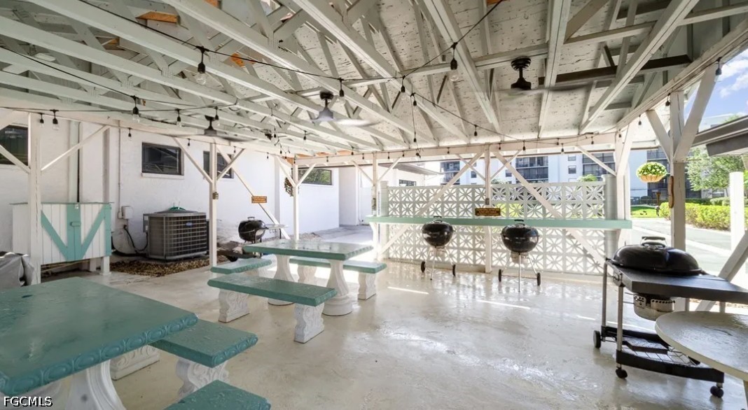 1 Bed Waterfront Home for Sale in Schooner Bay, photo 33