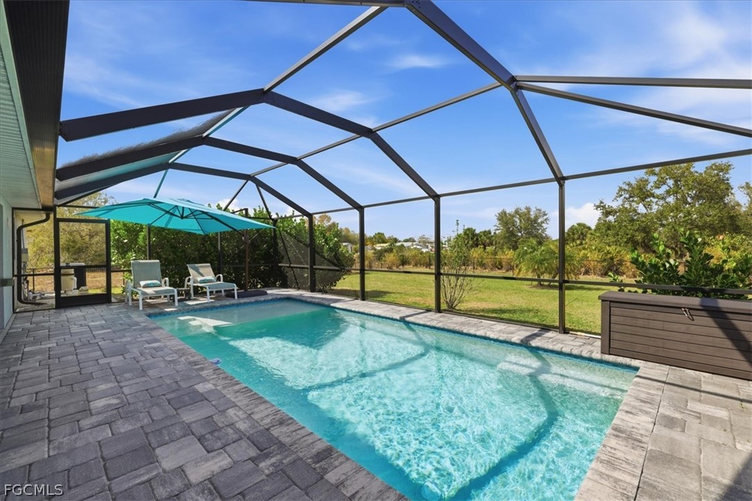 3 Bed Pool Home for Sale in Rotonda Sands, photo 33