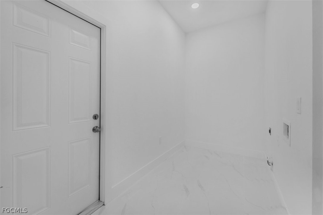 3 Bed SingleFamilyResidence for Sale in Lehigh Acres, photo 33