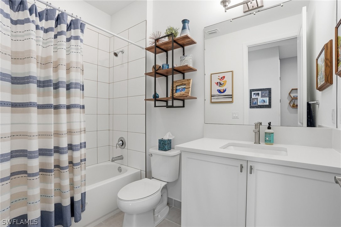 4 Bed SingleFamilyResidence for Sale in Estero, photo 33