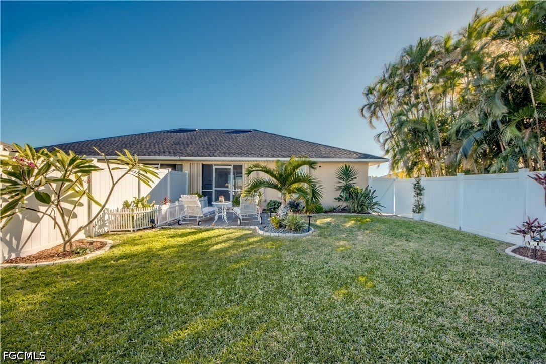 2 Bed Attached for Sale in Cape Coral, FL — photo 33