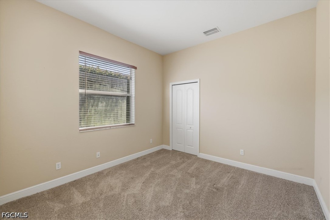 4 Bed SingleFamilyResidence for Sale in Stoneybrook, photo 33