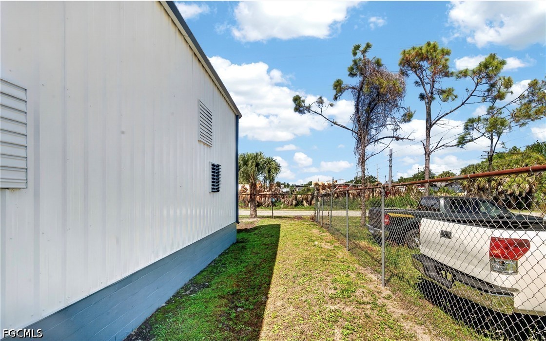 Retail for Sale in North Fort Myers, photo 33