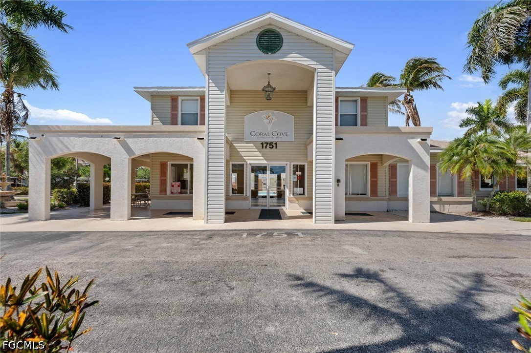 2 Bed Condominium for Sale in Four Mile Cove, FL, $134,000 — photo 33
