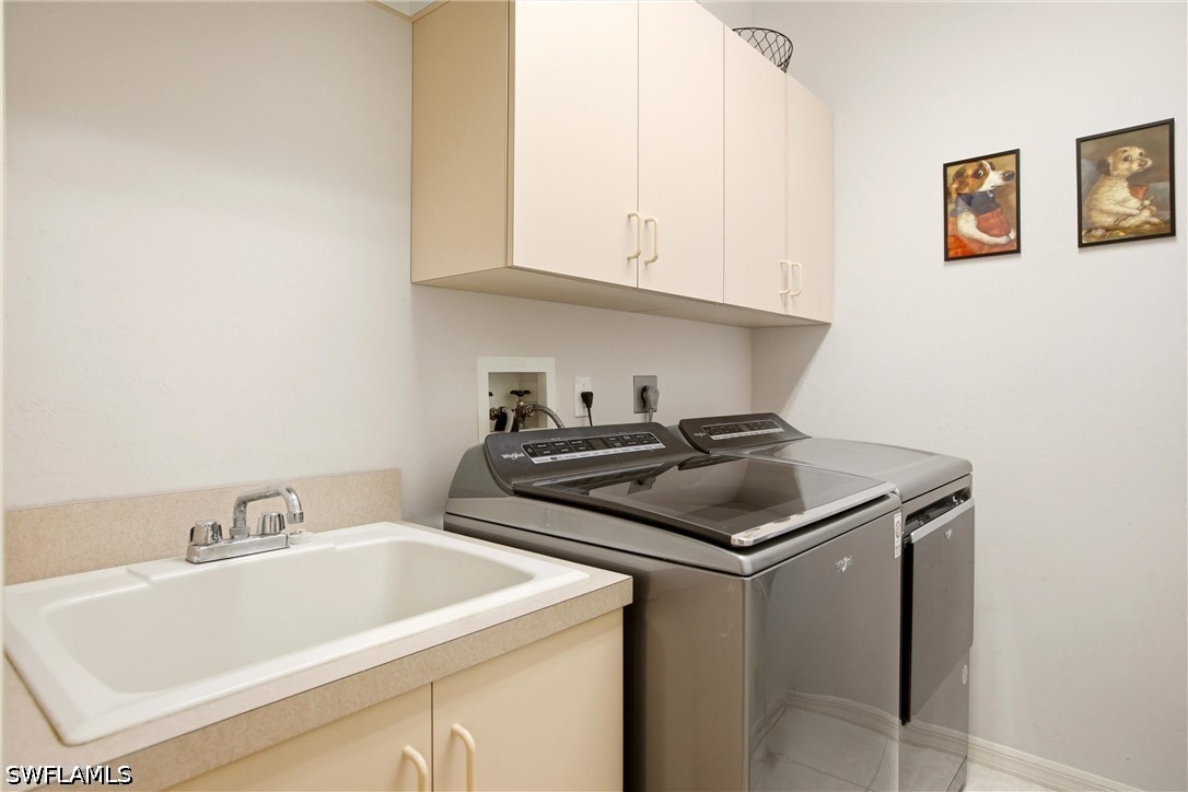 5 Bed Pool Home for Sale in Longshore Lake, photo 33